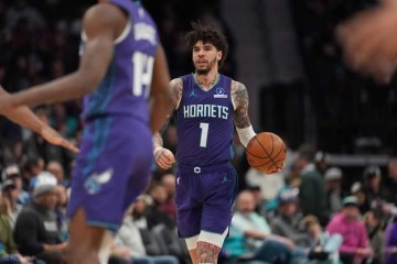 最多领先50分！8人上双打爆东部劲旅！4号秀再创三分球新纪录