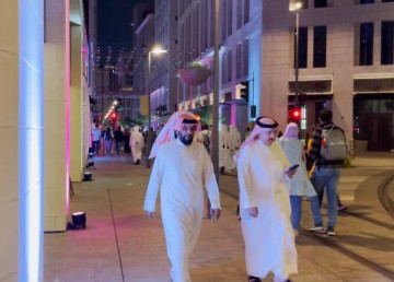 开yun体育官网-卡塔尔世界杯很壕？看看另一个画风的卡塔尔